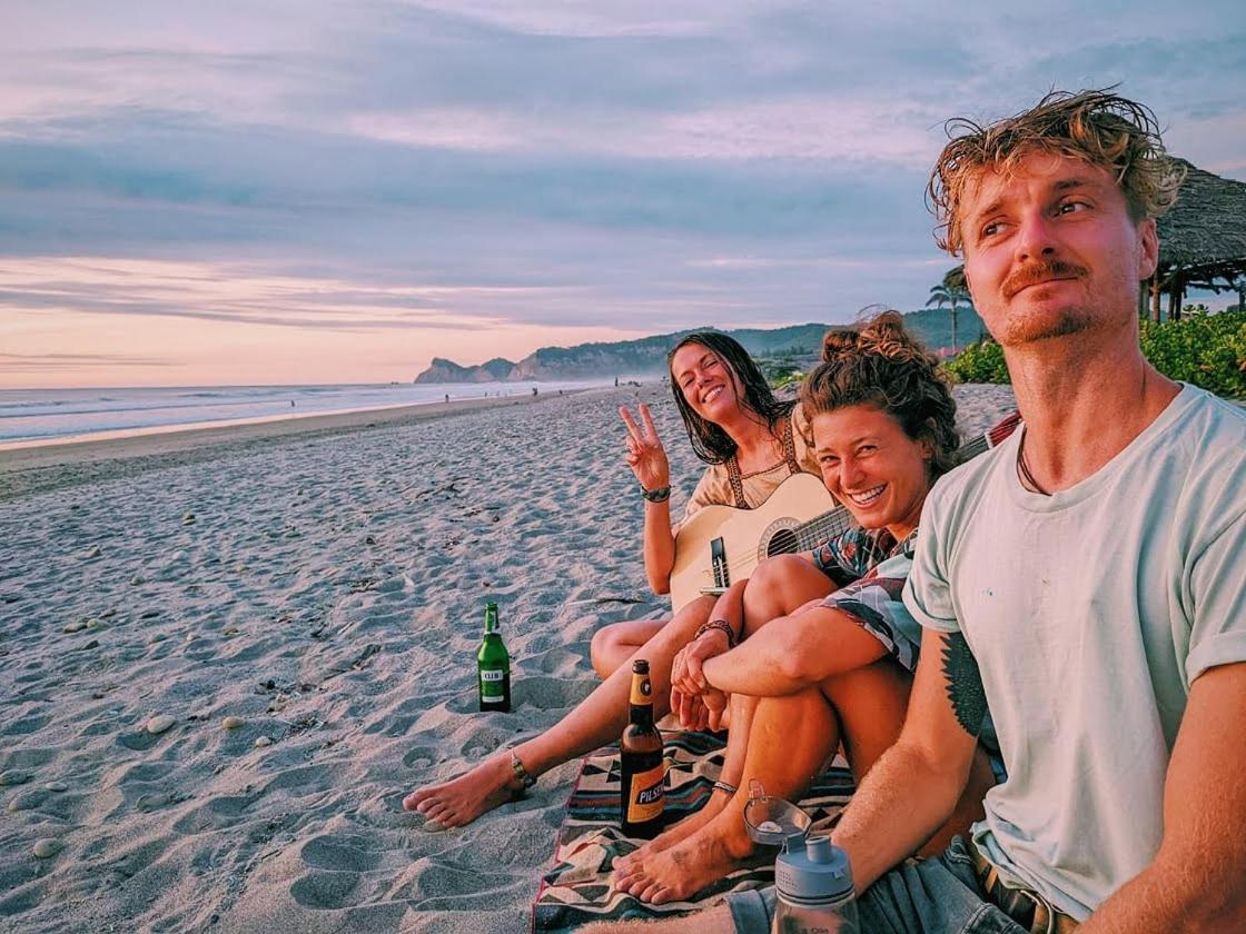 Hermanos Perdidos Surf Las Tunas Екстер'єр фото